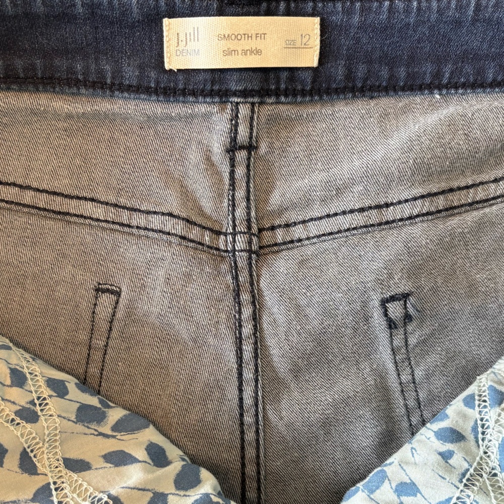 J. Jill Smooth Fit Ankle Jeans Size 12 Slim Leg Stretch Denim - Picture 2 of 7